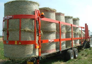 Roll-bales trailer in Cremona 